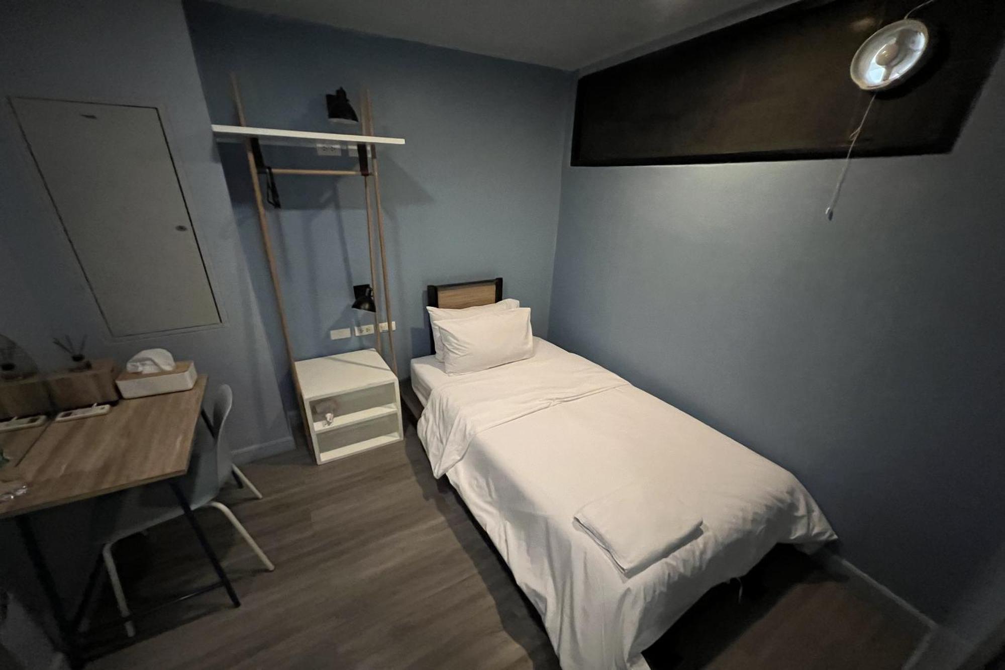 Simply Sleep Hostel Bangkok Luaran gambar