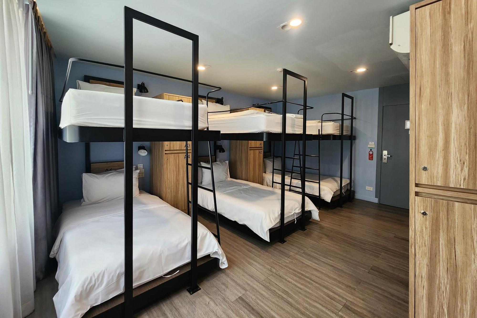 Simply Sleep Hostel Bangkok Luaran gambar