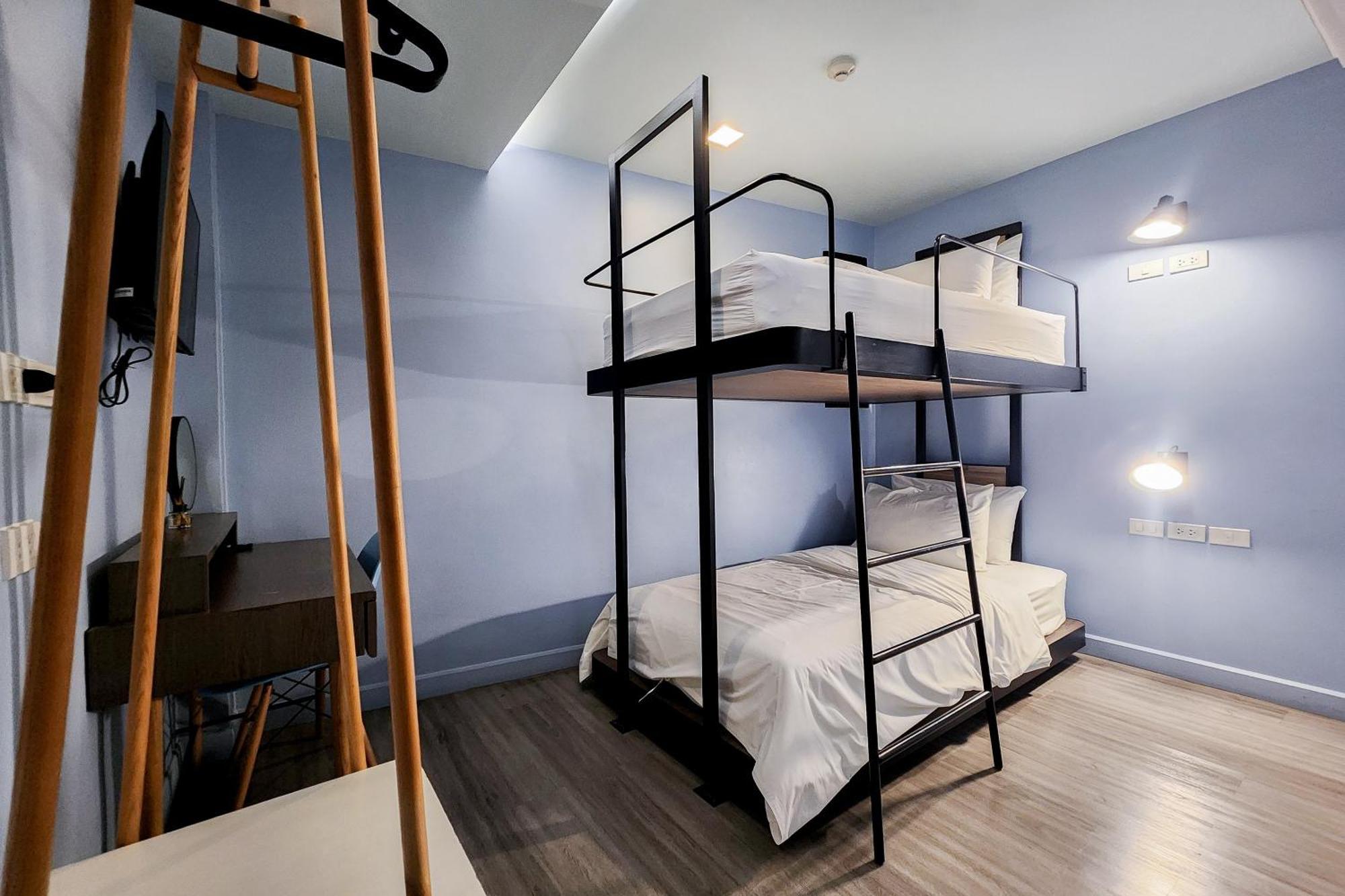 Simply Sleep Hostel Bangkok Luaran gambar