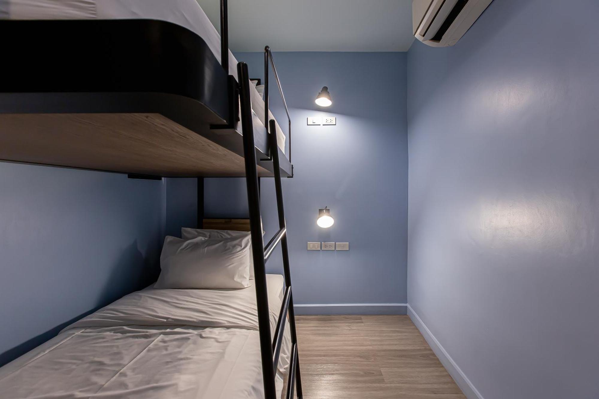 Simply Sleep Hostel Bangkok Luaran gambar