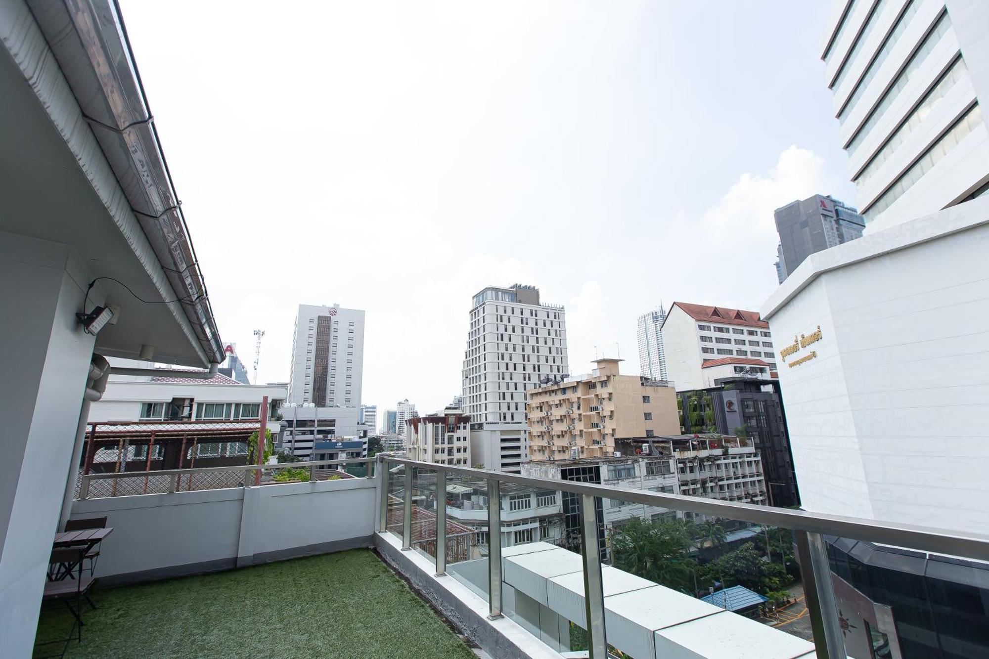 Simply Sleep Hostel Bangkok Luaran gambar