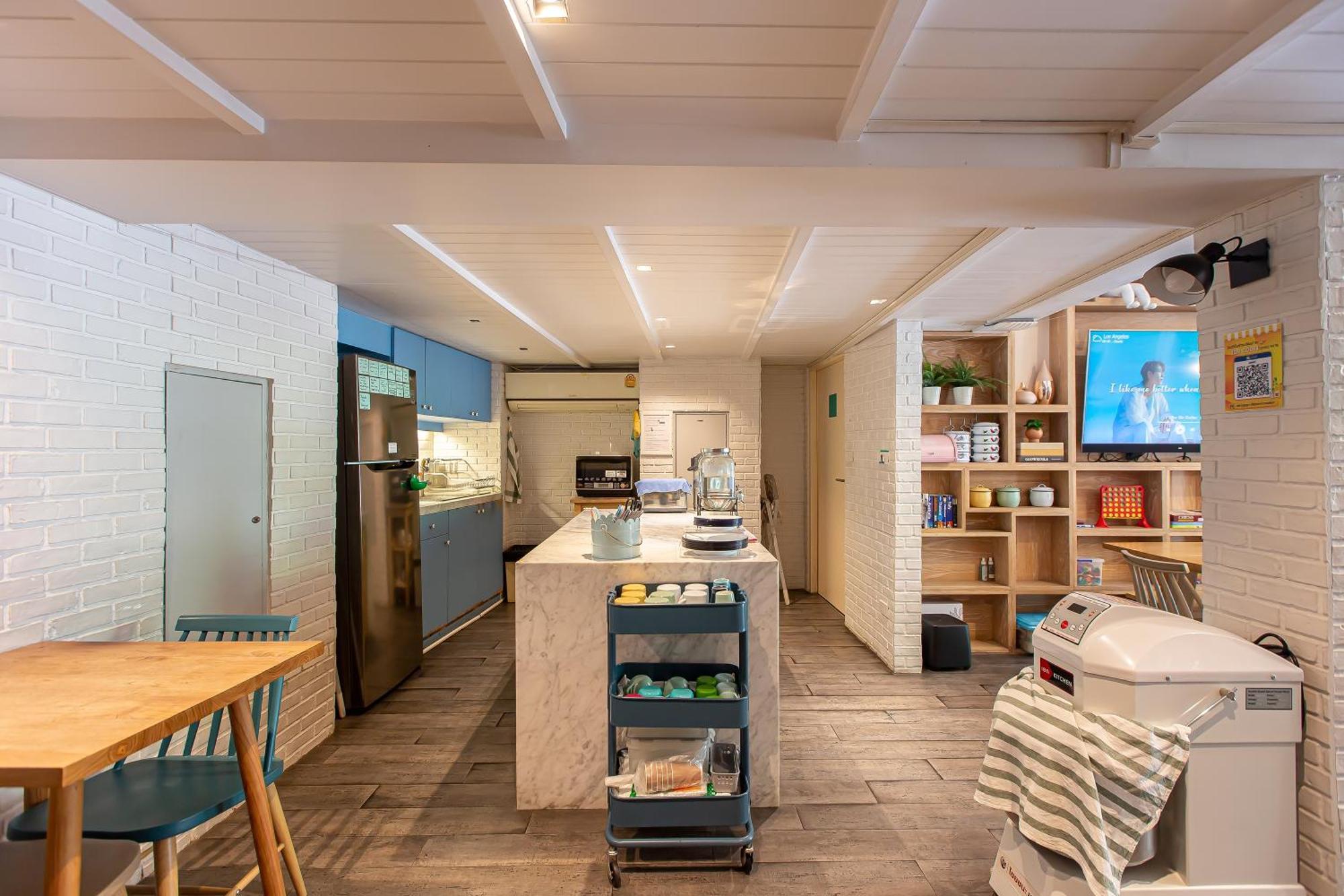 Simply Sleep Hostel Bangkok Luaran gambar