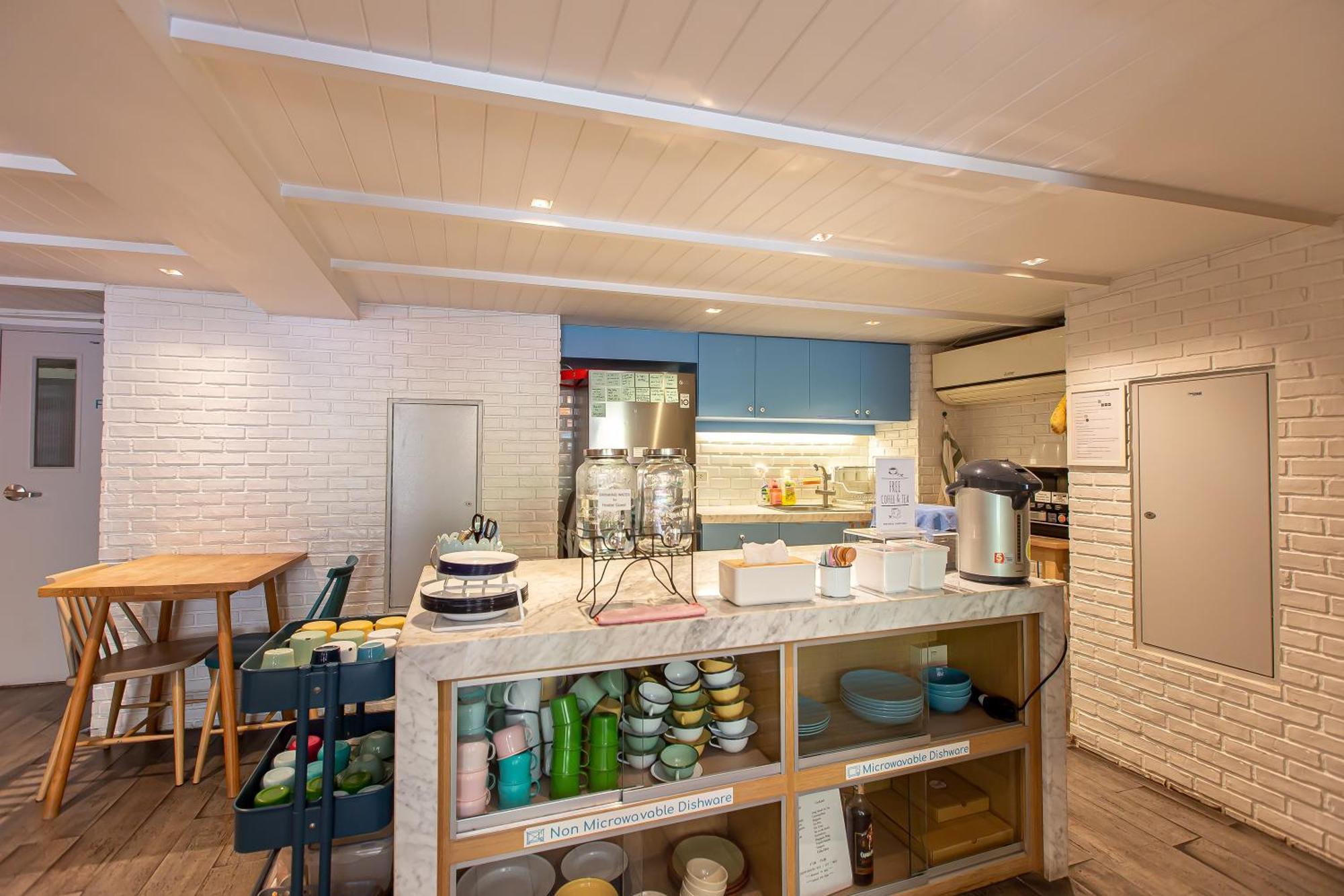 Simply Sleep Hostel Bangkok Luaran gambar