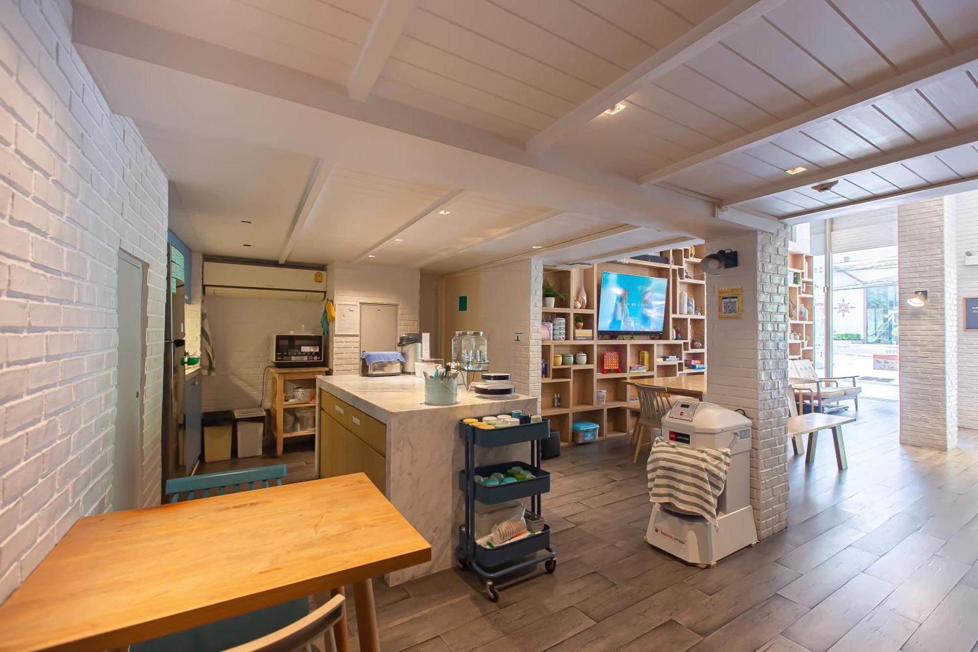 Simply Sleep Hostel Bangkok Luaran gambar
